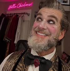 Final days of September… It's our final full week of studio rehearsals with  the new cast, before we move into tech. Teching is the process of getting  the incoming cast accustomed to