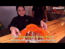 Their fried chicken is drizzled with savory and tangy chili and soya sauce. Chinese Halal Cuisine Nasi Ayam Baba Melaka Youtube