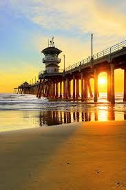 This picturesque and iconic southern california seaside city is renowned for its sunny climate, superb surfing and bustling economy. Huntington Beach Pier Huntington Beach Pier Huntington Beach California Huntington Beach