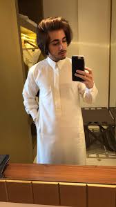 bader khalaf بدر خلف v tvittere عيدكم مبارك كل عام وأنتم بصحة وسلامة وين عيديتي