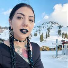 Alison Daigle (IllustratedAli)