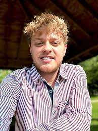 This is a still from my first acting gig in a music video if you want to  check it out it's LIL GRODY- MURDA MURDA.......YOUTUBE