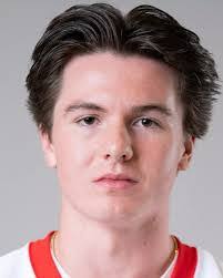 Erin Devlin's Instagram, Twitter & Facebook