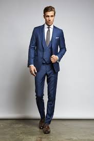 Nichts kleidet einen mann besser als ein perfekt passender anzug. Individuelle Massanzuge Und Masshemden In Dusseldorf Anzug Hochzeit Massanzug Hochzeitsanzug Brautigam