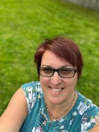 Introduction to a contented single life in northern Maine