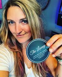 Lisa Roling's Instagram, Twitter & Facebook