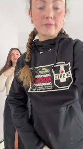 Ella Nickerson (@nickerson.ella)