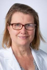 Simone Stern's Instagram, Twitter & Facebook