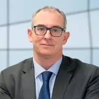 Albert Díaz Pérez, Senior Associate