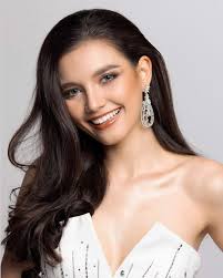 Amanda obdam gần như mang nguyên hình ảnh của catriona gray đến với miss universe 2020. Iqeya22tt5ybnm