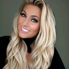 Lacey Good's Instagram, Twitter & Facebook