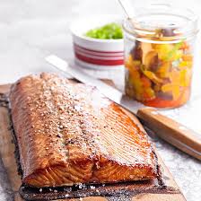 Kandungan gizi yang terdapat pada ikan salmon sangat baik untuk balita, dan juga ibu hamil, karena mengandung zat asam amino, vitamin a, vitamin b, vitamin b6, vitamin s, vitamin e dan juga omega 3. Pisau Salai Asap Dengan Rasa Lada Panggang Rumah Taman Yang Lebih Baik Resipi 2021