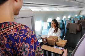 Singapore airlines are recruiting cabin crew in singapore. Singapore Airlines To Offer New Short Haul Economy Class Meal Concept Samchui Com