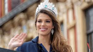 Miss universe 2016 iris mittenaere received a warm homecoming celebration in her home city of lille as throngs of people lined up in the. Miss Univers Quel Est Le Salaire D Iris Mittenaere L Express Styles