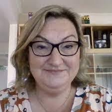 Kerry Matheson's Instagram, Twitter & Facebook