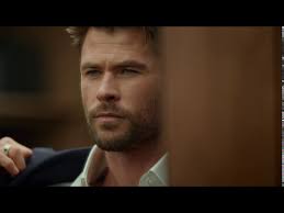 Üveg (12e) üveg eredeti cím: New Boss Bottled Eau De Parfum Discover The New Film Starring Chris Hemsworth Boss Youtube