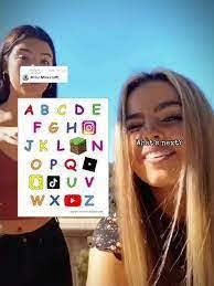 Diana Addison's Instagram, Twitter & Facebook