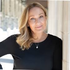 Janet Tapp's Instagram, Twitter & Facebook