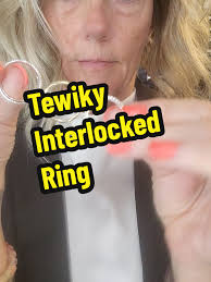 How to Put Together Twenky Ring