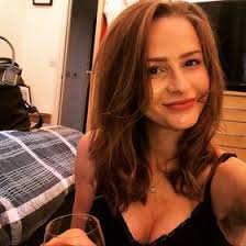 Emily Hitch (emzhitch)