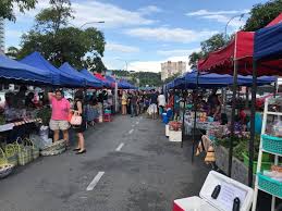Sokak mutfağının tadına bakabileceğiniz en iyi yerler arasında seri kembangan gece pazarı ve seri serdang gece pazarı (her pazartesi ve cuma geceleri açılır) bulunur. Selamat Pagi Pasar Borneo Seri Kembangan Selangor Facebook