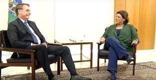 Rogeria nantes braga bolsonaro fo casada com jair bolsonaro por muitos anos, é a mãe do senador flavio bolsonaro, do vereador carlos bolsonaro e do deputado. Leda Nagle Defende Jair Bolsonaro Nas Redes Sociais E Internautas Reagem