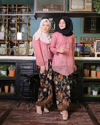 Ga204 merupakan penerbangan khusus garuda. 60 Model Kebaya Kartini Modern Brokat Hijab Terbaru 2020 Bergaya