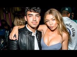 Después de cinco meses saliendo, la modelo y el cantante han decidido separarse. Joe Jonas And Gigi Hadid Before The Breakup Youtube