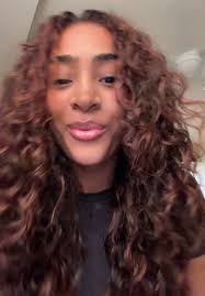 Deja Kelly: Overcoming Challenges in Basketball