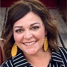 Candy Mahoney's Instagram, Twitter & Facebook