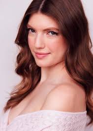 the Clique Fan Casting