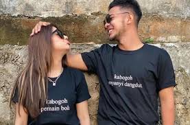 Jumat (9/10) lalu, ghea youbi mengunggah sebuah postingan di media sosial instagram. 3 Foto Mesra Ghea Youbi Dan Bintang Persib Gian Zola Gemes Matamata Com