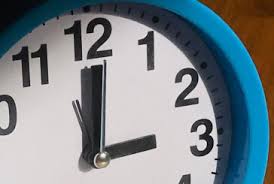 Die zeitumstellung erfolgt um 3 uhr sommerzeit auf 2 uhr es gibt die mitteleuropäische zeit (mez) und die mitteleuropäische sommerzeit (mesz) und sonst nichts. Uhrzeitumstellung Ab Morgen Gilt Wieder Die Winterzeit