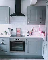Our grey shaker is a great choice 4 most modern kitchens as it pairs well with both stainless steel and. Grey Kitchen With Metro Tiles Grey Shaker Kitchen White Shaker Kitchen Gray And White Kitchen
