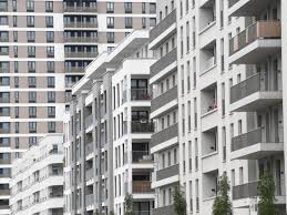 Die übergabe der wohnung an sie erfolgt durch einen mitarbeiter der deutsche wohnen. Deutsche Wohnen Kauft Fast 3000 Wohnungen In Ballungszentren