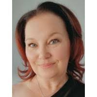 Tara Davison's Instagram, Twitter & Facebook