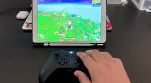 Xbox 360 gamepads & standard controllers. Ios 13 Watch An Xbox Controller Connect To Ipad And Play Fortnite Video Iphone In Canada Blog