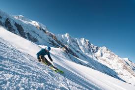 Für 222 franken gibts eine saisonkarte. Saas Fee Saastal Ferien In Einer Einzigartigen Berg Und Gletscherlandschaft