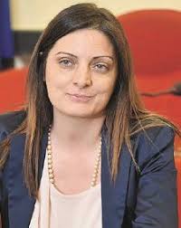 Vibo, nove assessori e un consigliere delegato. La Giunta che fa bene solo  alla... politica