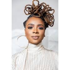 I'm always inspired when greatness is near! 🥇🥇🥇 How awesome was it to  have both the fastest man, @nojo18 and woman @carririchardson_ in the world  with us tonight for the DREAM BIG