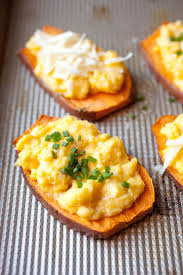 Sweet Potato Toasts With Scrambled Eggs Macheesmo Recipe Sweet Potato Toast Sweet Potato Breakfast Low Carb Sweet Potato