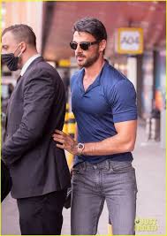 If you read every single book in the fifty shades of gray book series and showed up at all the midnight premieres of the films based on the books,. Pin On Michele Morrone