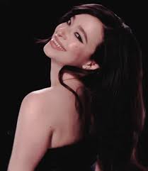 Mikey Madison Snl Pink Dress