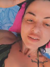 Έπρεπε... ;-) , @-->---