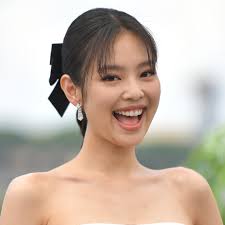 Why You Should Follow Beauty YouTuber Ben J. Pierce