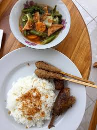 Kalau mo makan di tempat harap langsung duduk. Chandra House Ubud Home Facebook