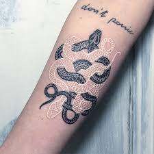 Black And White Snake Dream Meaning In Islam Black And White Snake Tattoos By Mirko Sata Ink Tattoo Tattoos White Tattoo