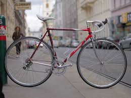 F Moser Classe Mehrfarbig Vintage Reanimiertes Custom Bike Fahrrader Sonderanfertigungen Radfahren Radrennfahrer