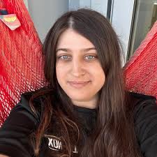 What's the difference in delivery time using Amazon's route vs. the map?