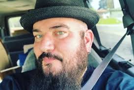 Dave Deroo's Instagram, Facebook & TikTok